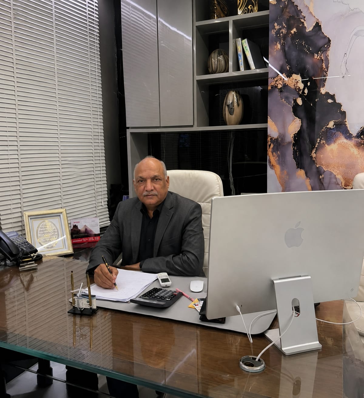 Ashad Anwar Siddiqui — Managing Director of Ashad Travel Services